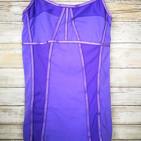 Lululemon corset look workout tank purple 4 EUC - Picture 3 of 5